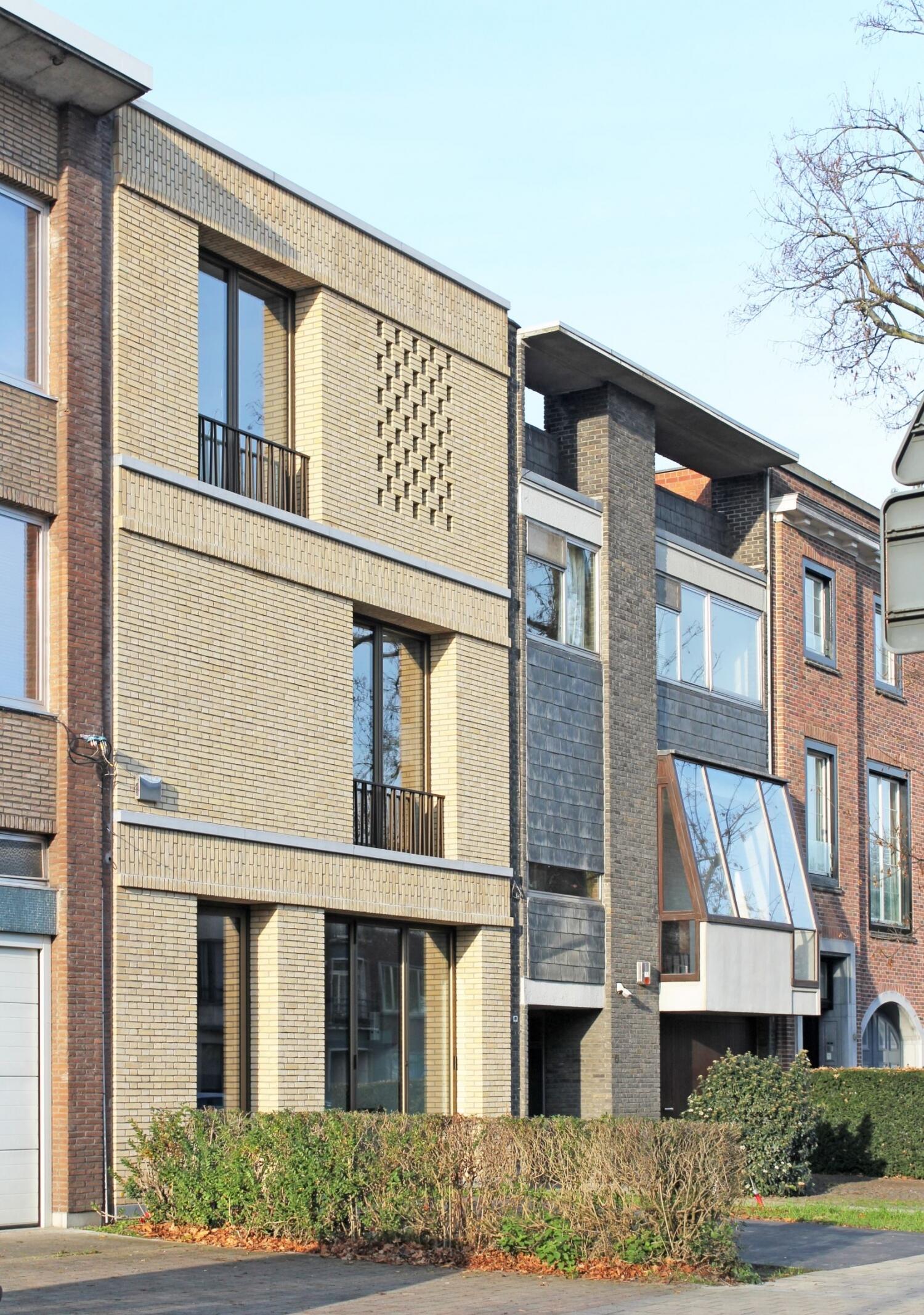1 rijwoningkantoorberchem1