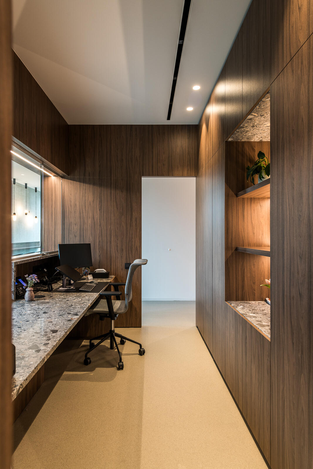 BURO2018 COUT 050web