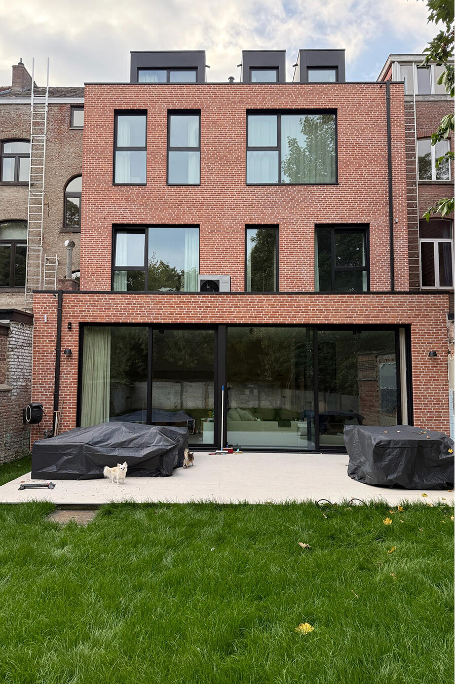 Eengezinswoning met appartementen01