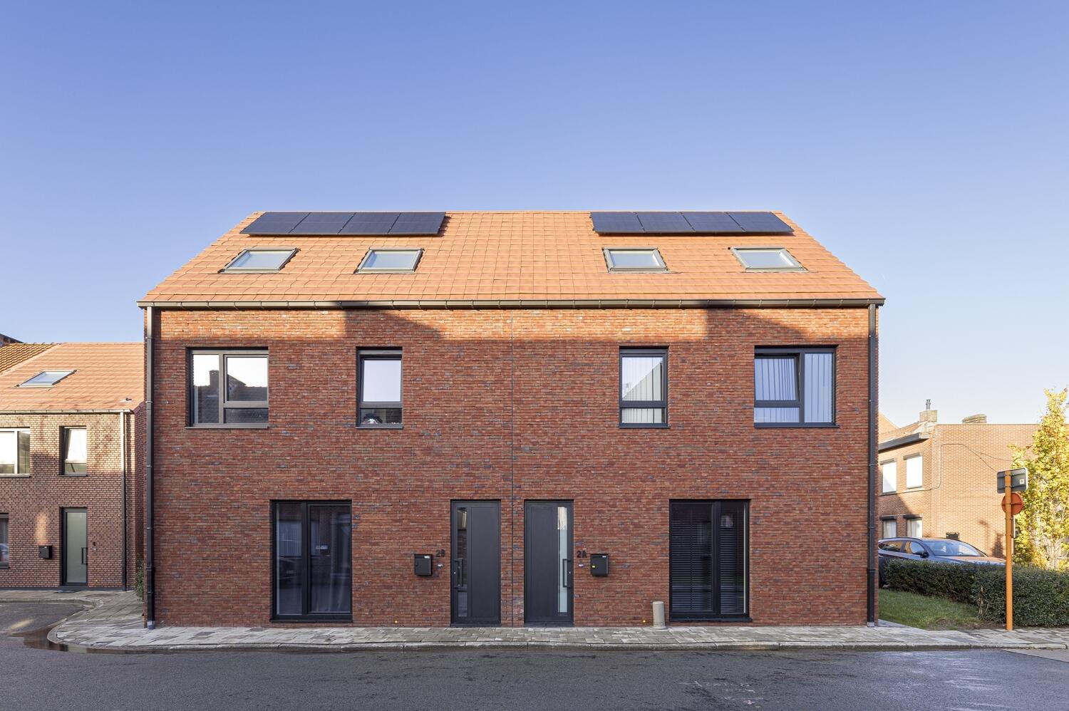 4 lgmoonarchitectssocwonturnhout72dpi2