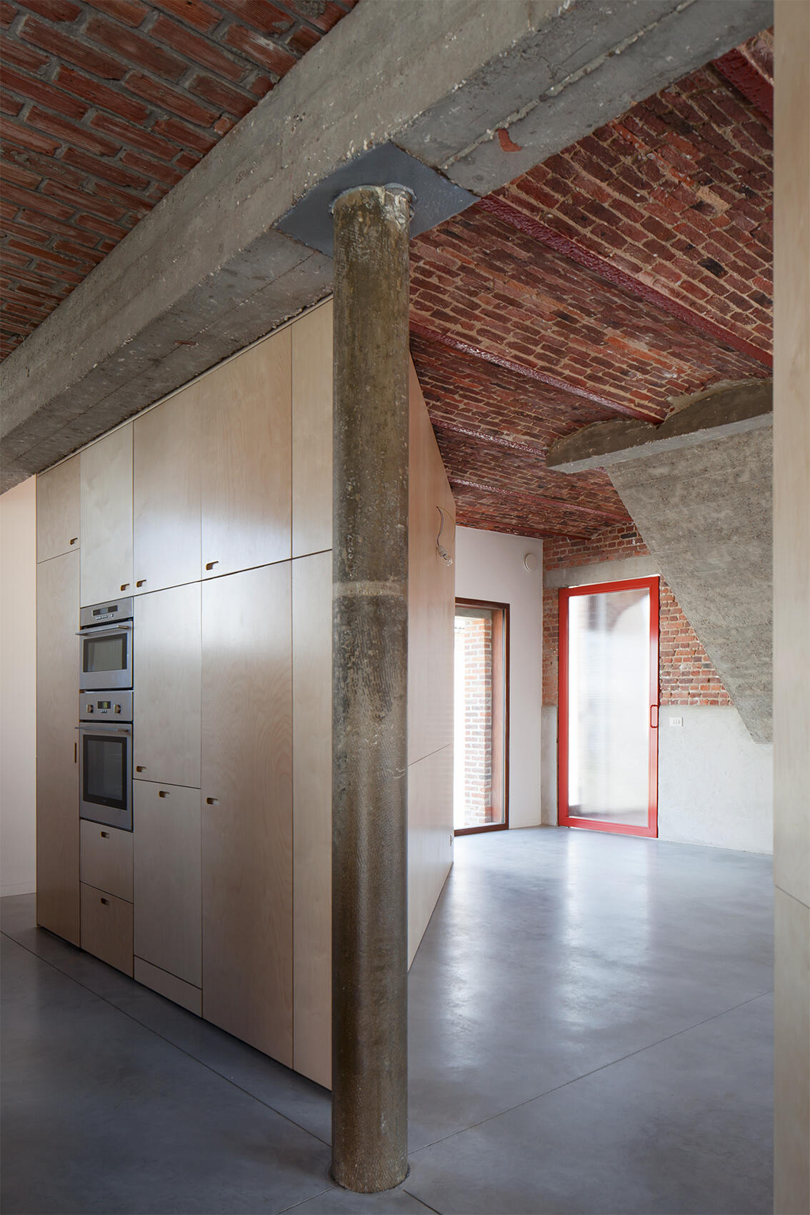 MARCEL HOND HOMBEEK 025 REVDEFFE Rweb