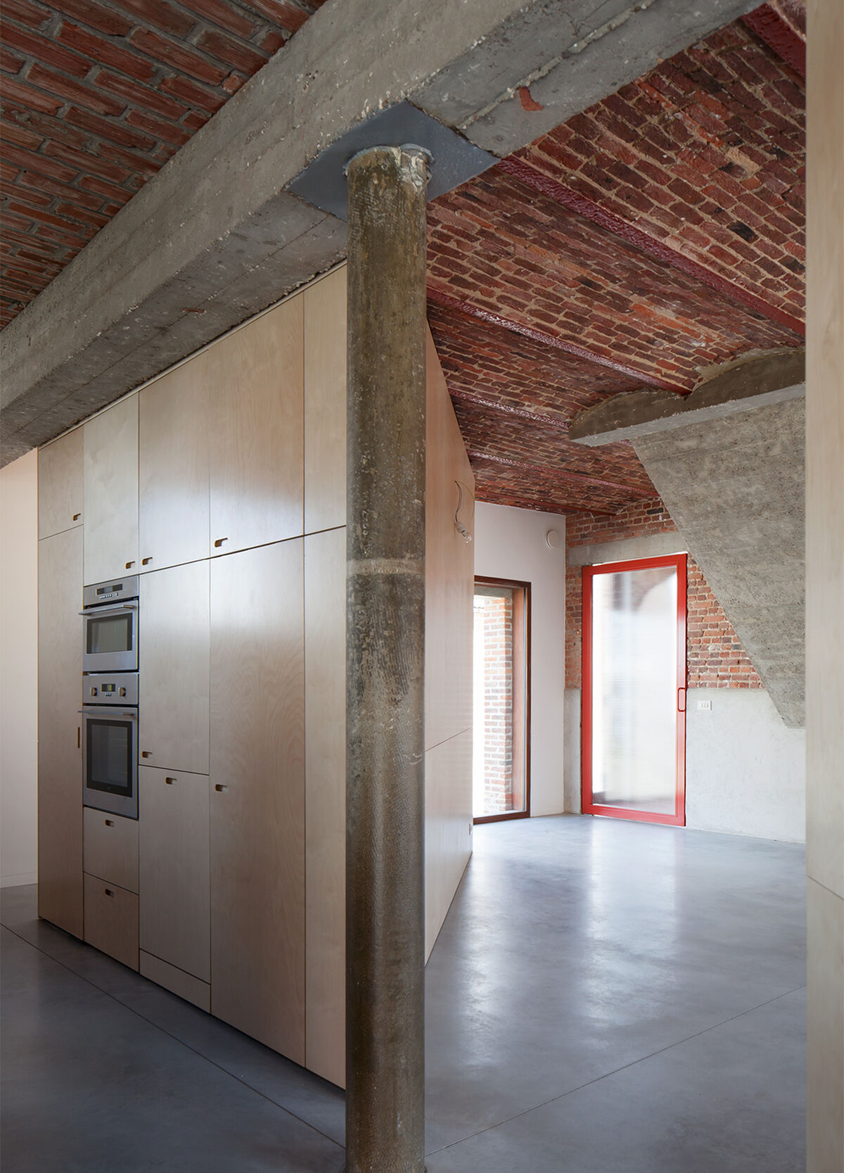 MARCEL HOND HOMBEEK 025 REVDEFFE Rweb