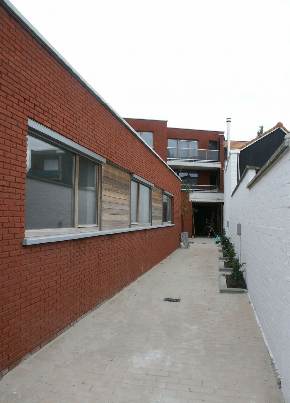 1 20120417164318