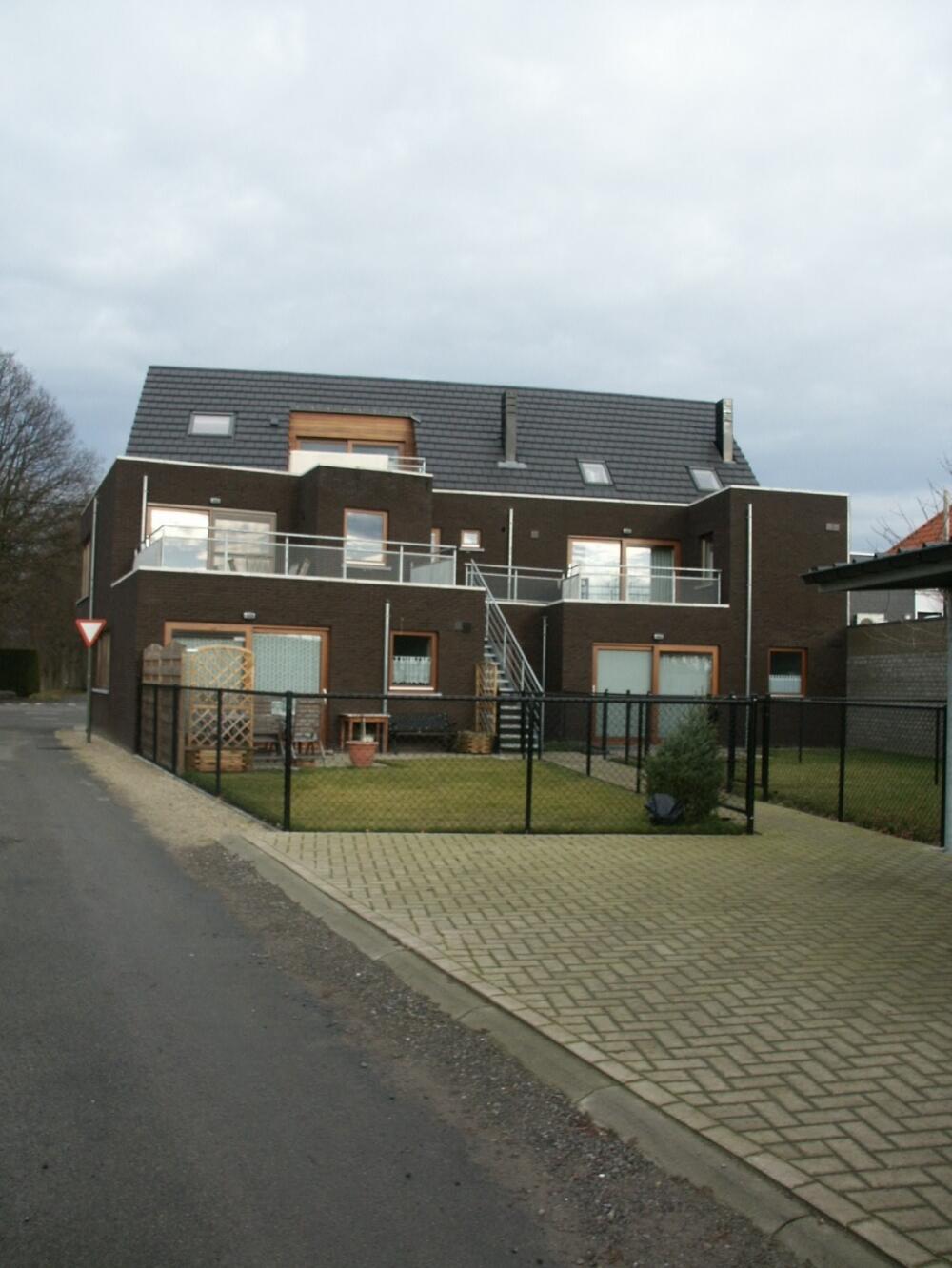 2 20120417164318