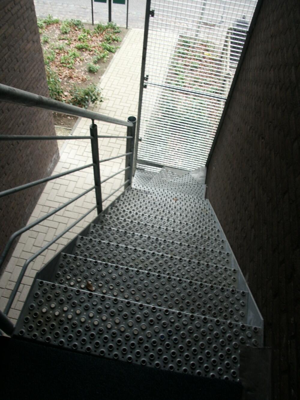 4 20120417164318