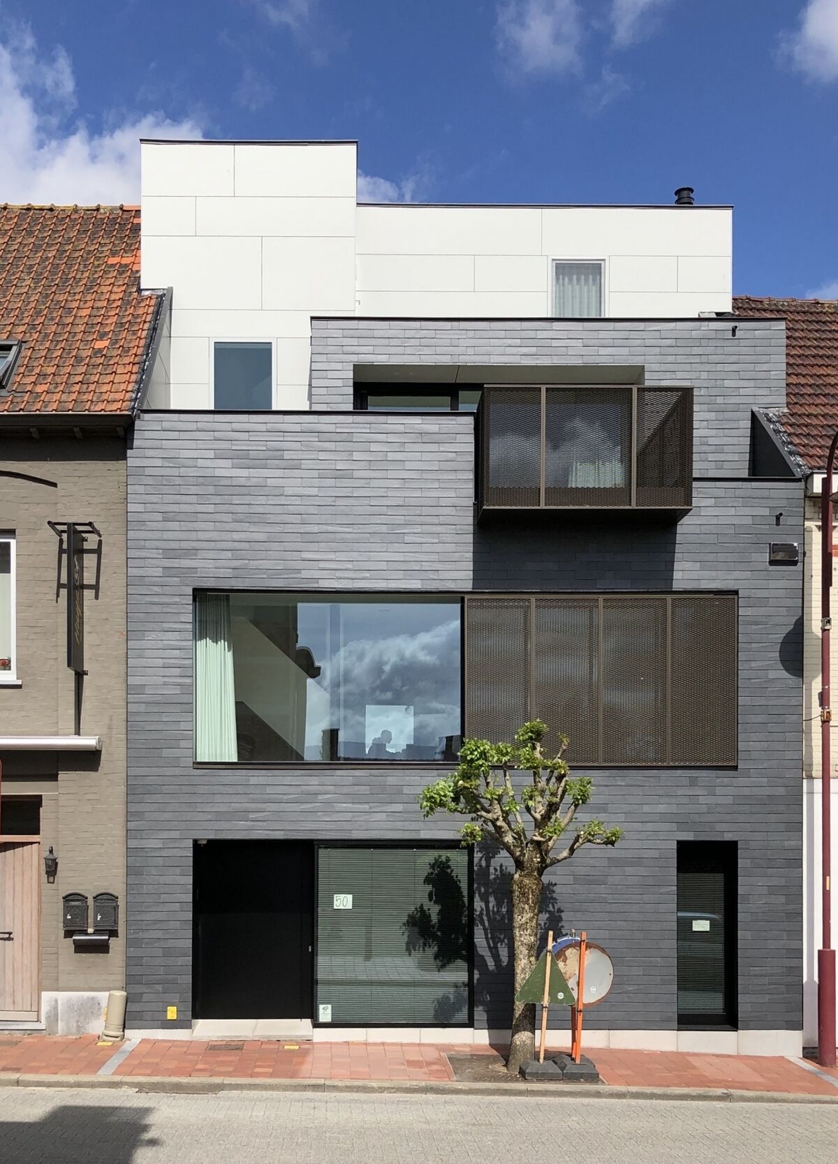 1 147voorgevel20200501