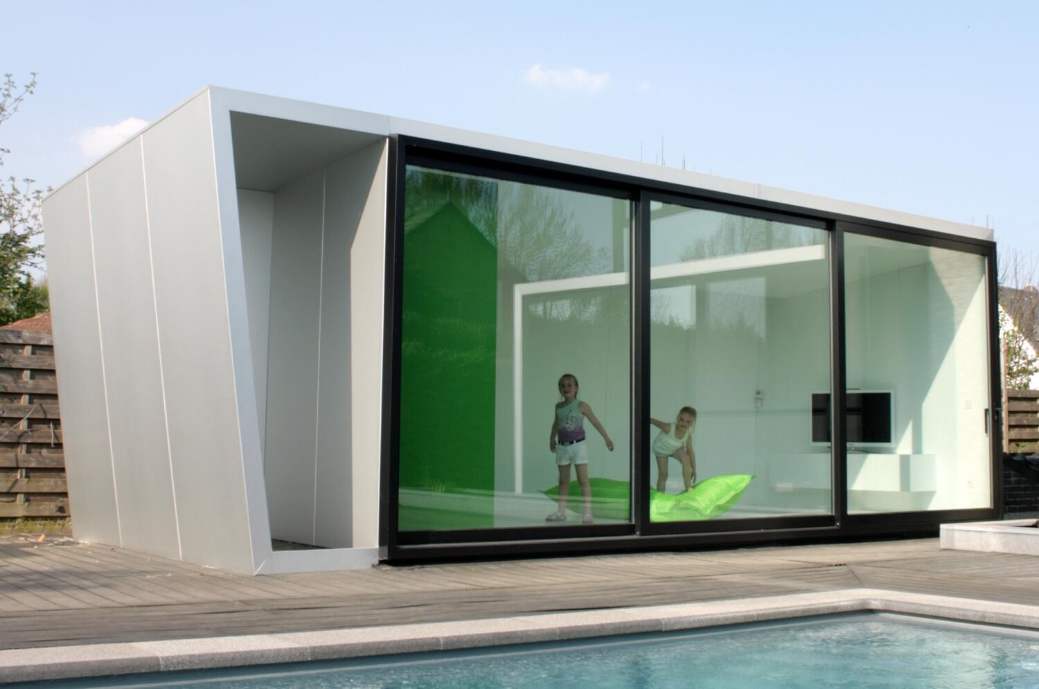 4 poolhouse
