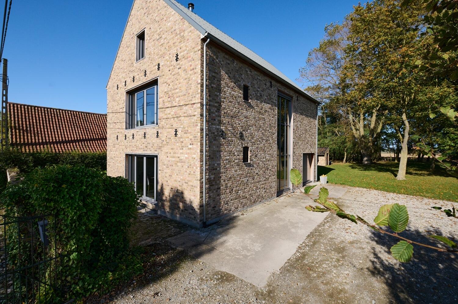 2 veurnekantoorenwoning003