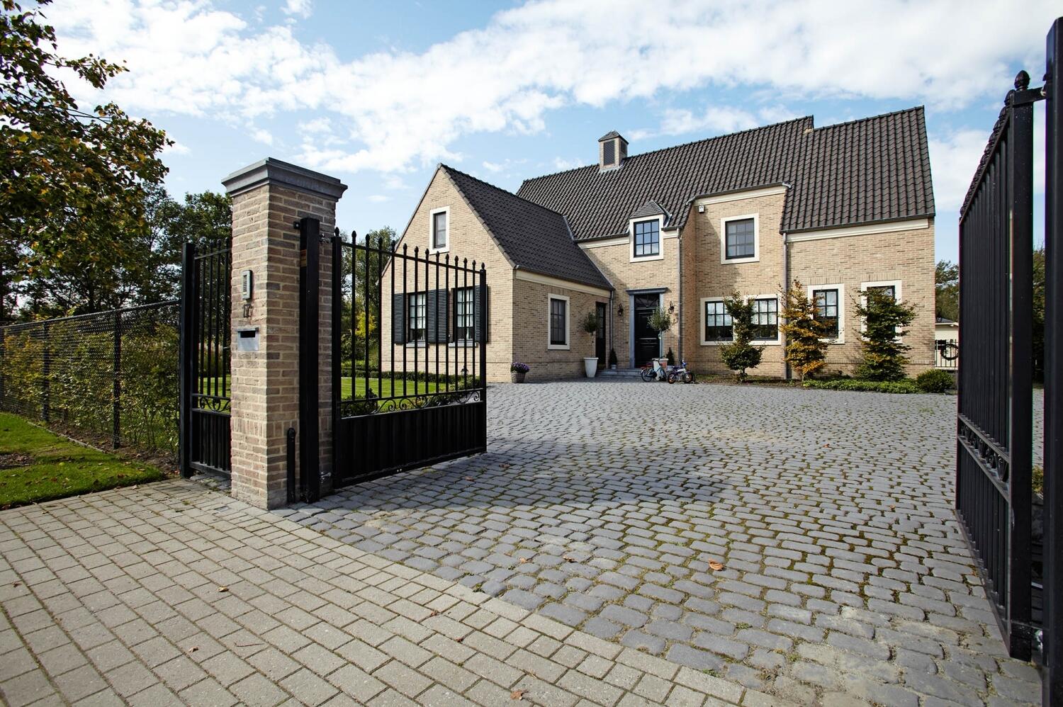 2 20110926noorsontagoudturnhout026